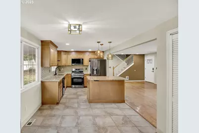 4508 NE 41st St, Vancouver, WA 98661 - Photo 2