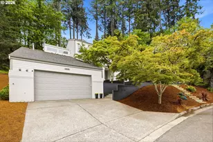 3018 Ashley Loop, Eugene, OR 97405 - Photo 2