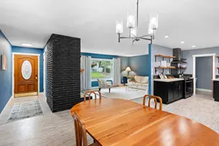 7470 SW Hillcrest Pl, Beaverton, OR 97008 - Photo 10