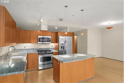 1221 SW 10th Ave #702, Portland, OR 97205 - Photo 12