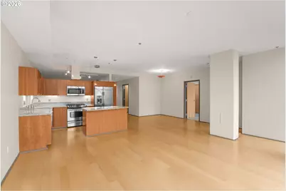 1221 SW 10th Ave #702, Portland, OR 97205 - Photo 8