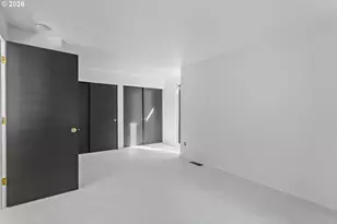 3676 Spring Ln, Lake Oswego, OR 97035 - Photo 18