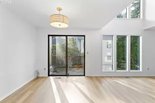 3676 Spring Ln, Lake Oswego, OR 97035 - Photo 12