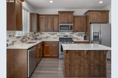 2108 S Jasper Dr, Cornelius, OR 97113 - Photo 8