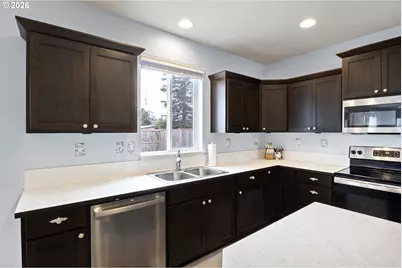 5290 Squirrel St, Springfield, OR 97478 - Photo 12