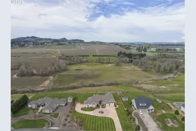 2455 SW West Wind Dr, McMinnville, OR 97128 - Photo 4