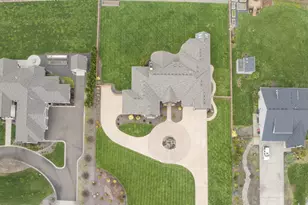 2455 SW W Wind Dr, McMinnville, OR 97128 - Photo 46