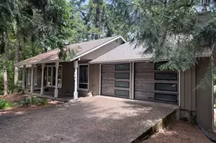 2901 Timberline Dr, Eugene, OR 97405 - Photo 2