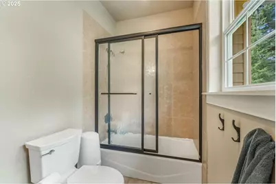 8100 Briar Ln, Tillamook, OR 97141 - Photo 36