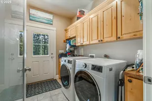 8100 Briar Ln, Tillamook, OR 97141 - Photo 26