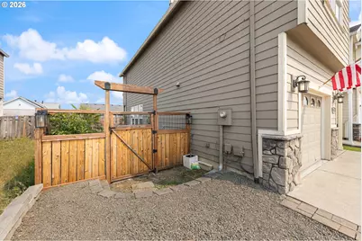 415 NW Viola St, Sheridan, OR 97378 - Photo 2