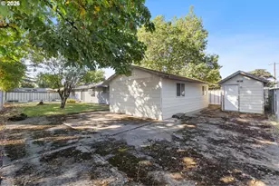 1438 SE Cochran Dr, Gresham, OR 97080 - Photo 32