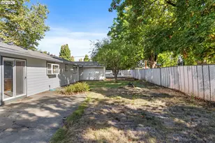 1438 SE Cochran Dr, Gresham, OR 97080 - Photo 28