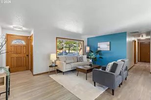 1438 SE Cochran Dr, Gresham, OR 97080 - Photo 6