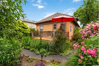 6635 NE Mallory Ave, Portland, OR 97211 - Photo 42