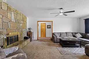 10301 Emily Dr, Island City, OR 97850 - Photo 12