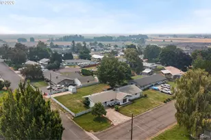 10301 Emily Dr, Island City, OR 97850 - Photo 28