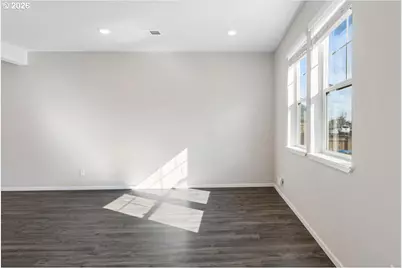 1135 NW Upas Ave, Redmond, OR 97756 - Photo 2