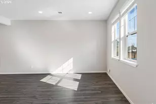 1135 NW Upas Ave, Redmond, OR 97756 - Photo 2