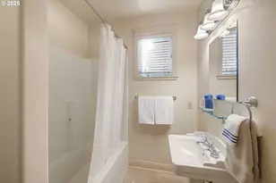 [Address not provided], Creswell, OR 97426 - Photo 24