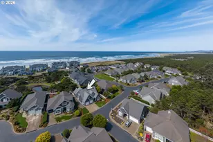 5820 SW Arbor Dr, Newport, OR 97366 - Photo 8