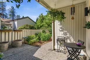 1871 SE Lexington Circle, Salem, OR 97301 - Photo 6