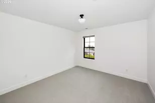 11582 SE Clover Ln, Happy Valley, OR 97086 - Photo 32