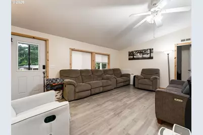 15619 NE Caples Rd, Brush Prairie, WA 98606 - Photo 6