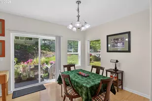 10813 SW Canterbury Ln, Tigard, OR 97224 - Photo 8