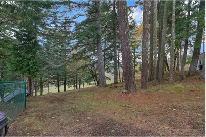 1244 Churchill Dr, Oakland, OR 97462 - Photo 36