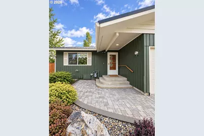 703 Miller Dr, La Grande, OR 97850 - Photo 2