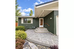 703 Miller Dr, La Grande, OR 97850 - Photo 2