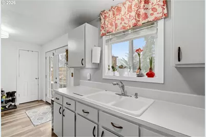 511 NE 7th St, Battle Ground, WA 98604 - Photo 12