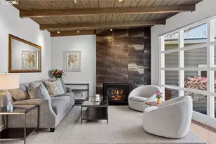 9824 SW 56th Ave, Portland, OR 97219 - Photo 6