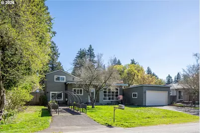 9824 SW 56th Ave, Portland, OR 97219 - Photo 1