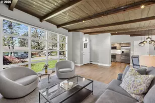 9824 SW 56th Ave, Portland, OR 97219 - Photo 4