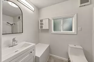 126 SE 3rd Ave, Milton-Freewater, OR 97862 - Photo 8