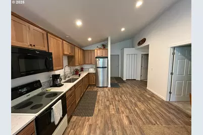 1690 Skyline Dr, Tillamook, OR 97141 - Photo 12