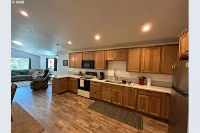 1690 Skyline Dr, Tillamook, OR 97141 - Photo 14