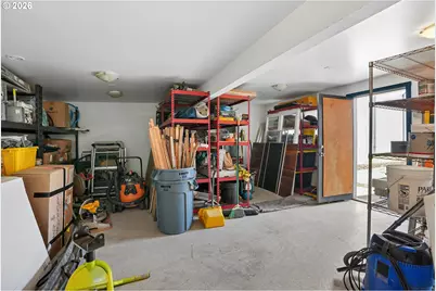 2105 SE Ochoco St, Portland, OR 97222 - Photo 34