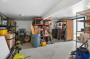 2105 SE Ochoco St, Portland, OR 97222 - Photo 34
