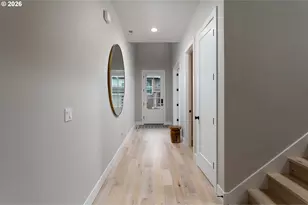 8044 SW Knudsen Pl, Portland, OR 97223 - Photo 32