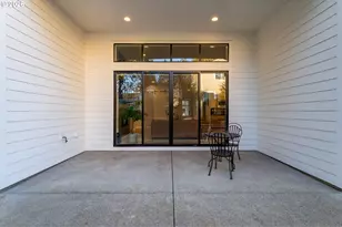 8044 SW Knudsen Pl, Portland, OR 97223 - Photo 10