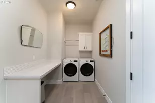 8044 SW Knudsen Pl, Portland, OR 97223 - Photo 34