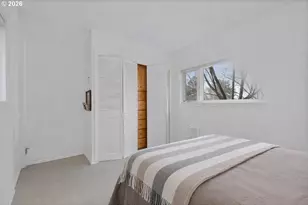 2021 SW Main St, Portland, OR 97205 - Photo 20