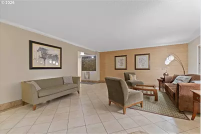 2021 SW Main St #32, Portland, OR 97205 - Photo 40