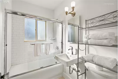 709 SW 16th Ave #308, Portland, OR 97205 - Photo 16