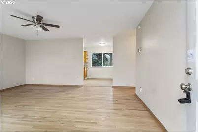 1148 18th Ave, Longview, WA 98632 - Photo 2