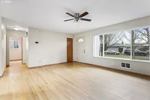 1148 18th Ave, Longview, WA 98632 - Photo 4