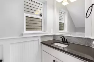 3622 SW Vermont St, Portland, OR 97219 - Photo 8